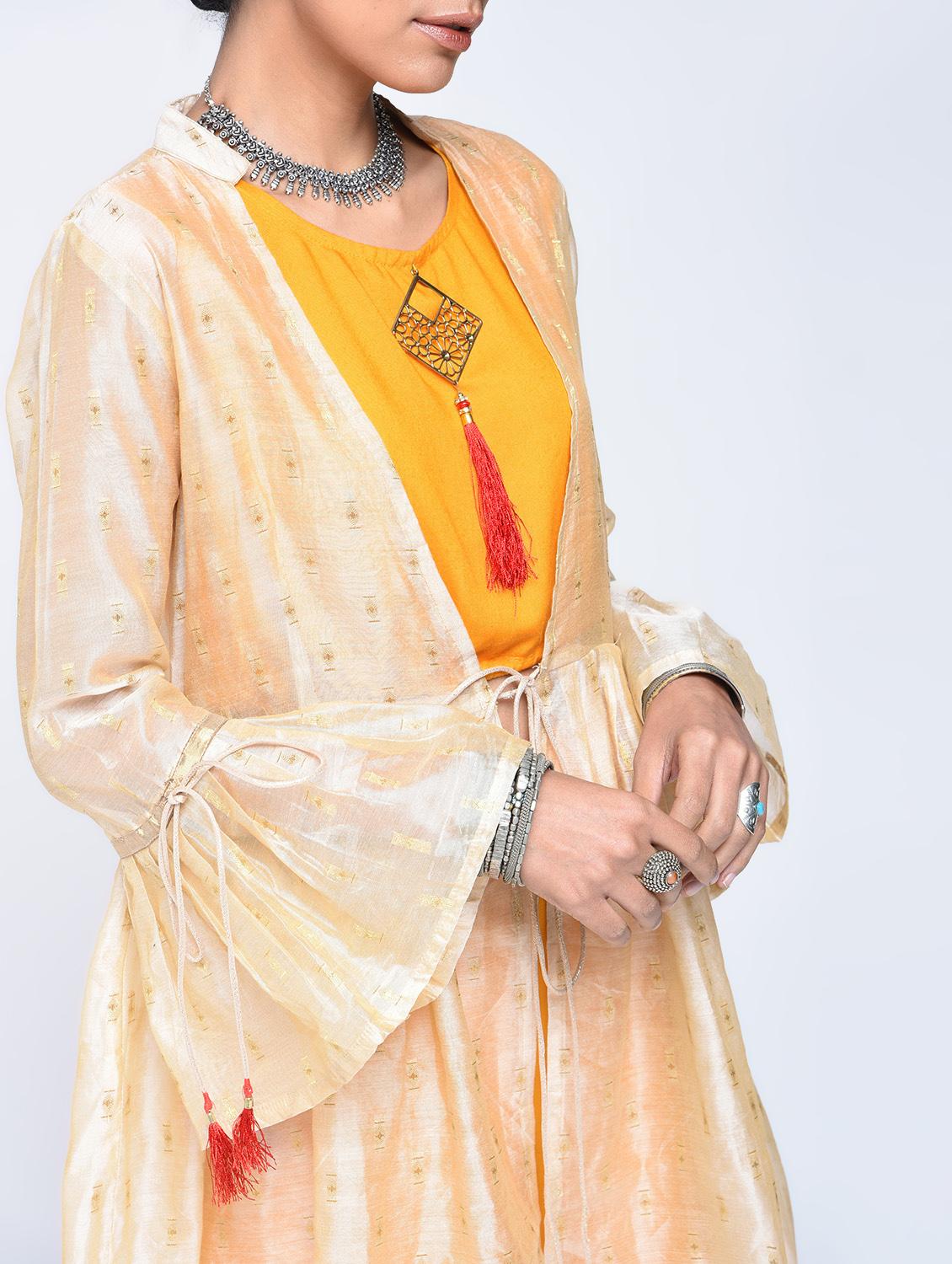 Bell sleeved chanderi top pant with shrug set - 15606723 - Zoom Image - 3