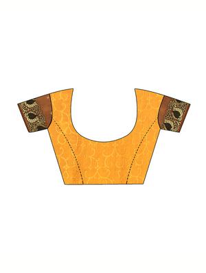 Zari bordered bandhani saree with blouse - 15607543 - Standard Image - 3
