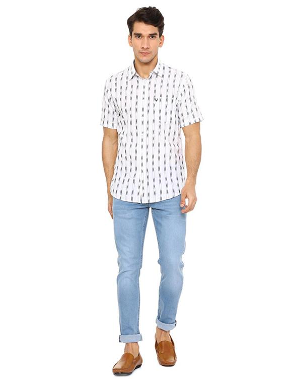 white cotton casual shirt - 15609296 - Zoom Image - 3