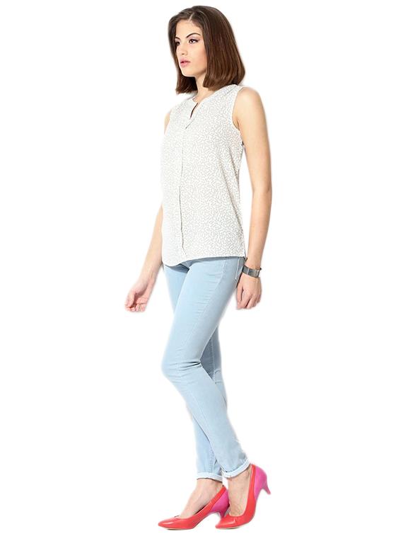 pleat detail notch neck top - 15610780 - Zoom Image - 3