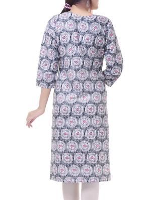 Printed straight kurta - 15620809 - Standard Image - 3