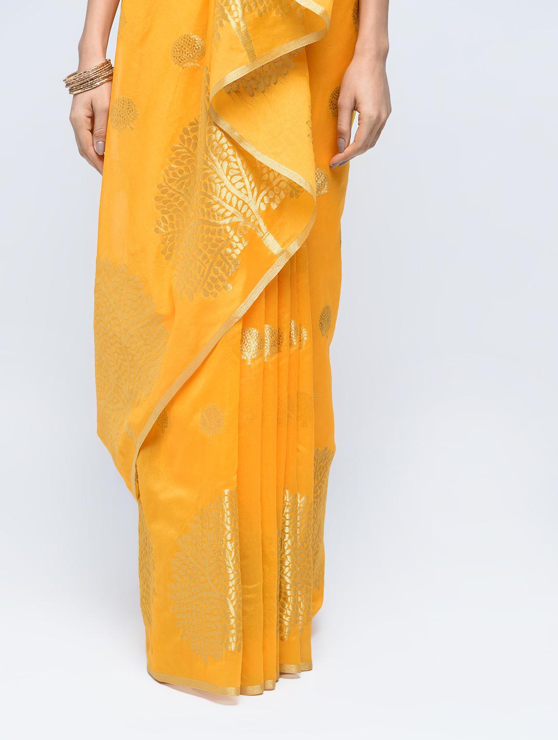 conversational zari motif banarasi saree with blouse - 15622860 - Zoom Image - 3