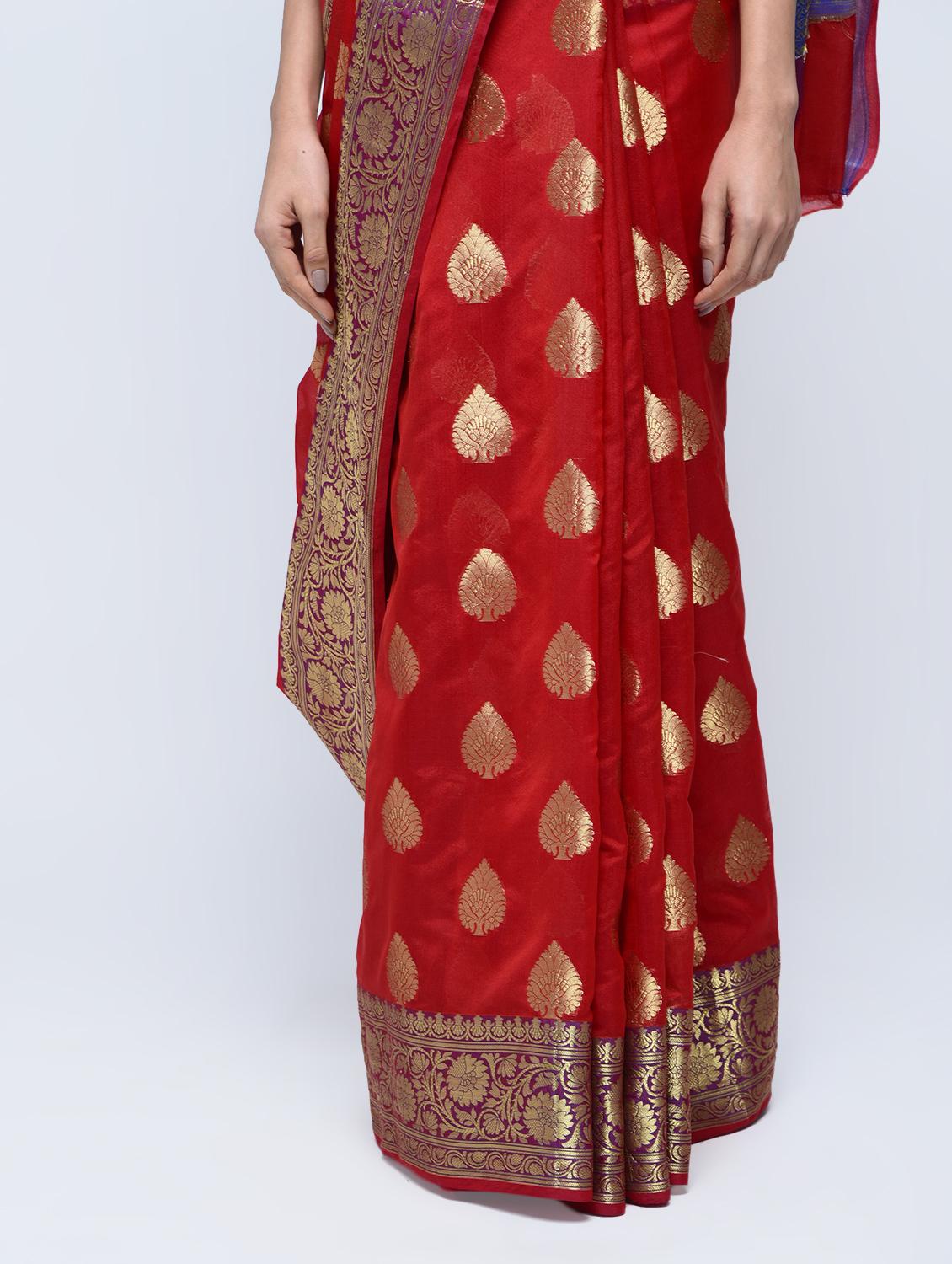 floral zari border banarasi saree with blouse - 15622883 - Zoom Image - 3