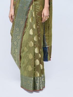 floral zari border banarasi saree with blouse - 15622892 - Standard Image - 3