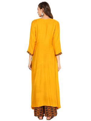 a-line embroidered kurta - 15650161 - Standard Image - 3