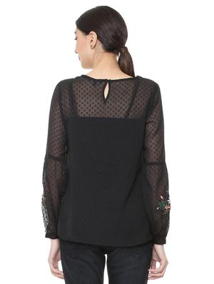 embroidered round neck top - 15669420 - Standard Image - 3