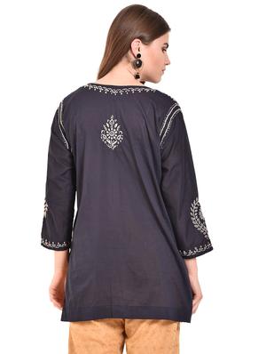 embroidered straight kurti - 15696109 - Standard Image - 3