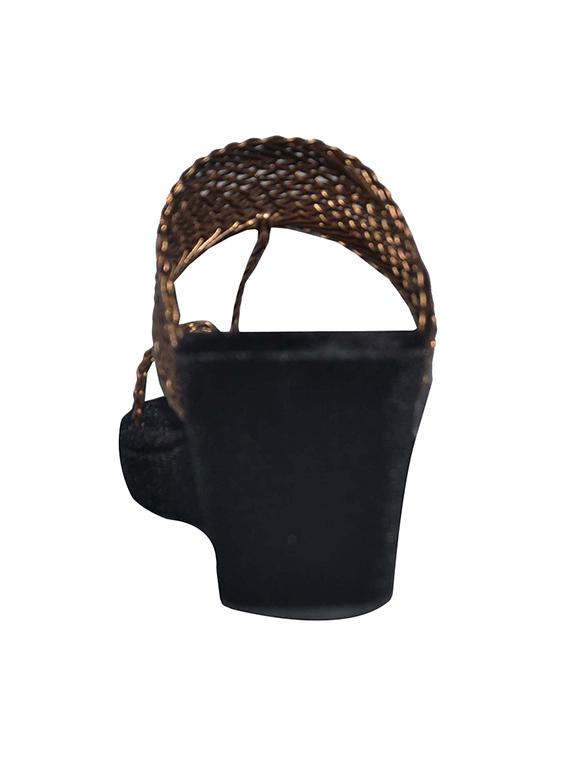 brown one toe wedges - 15698613 - Zoom Image - 3