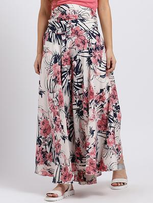 Floral high rise flared palazzo - 15708386 - Standard Image - 3