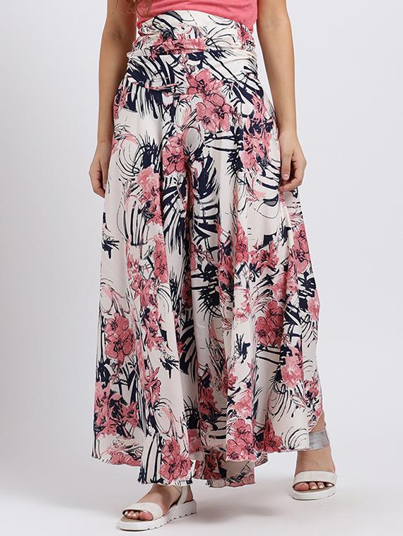 Floral high rise flared palazzo - 15708386 - Zoom Image - 3