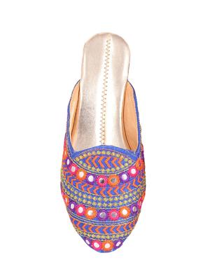 multi colored slip on jutis - 15710287 - Standard Image - 3