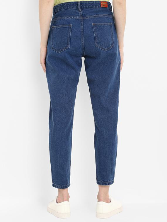 distressed boyfriend jeans - 15721918 - Zoom Image - 3
