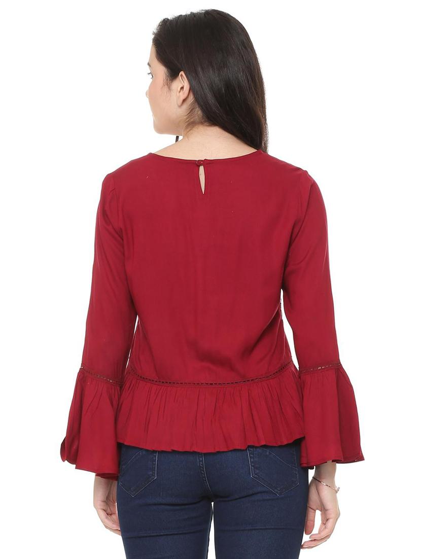 embroidered bell sleeved top - 15728396 - Zoom Image - 3