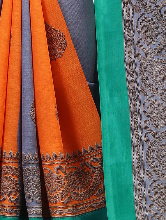color block printed saree with blouse - 15729154 - Zoom Image - 3