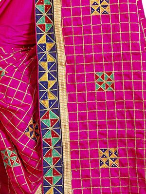 geometrical resham embroidered saree with blouse - 15729725 - Standard Image - 3