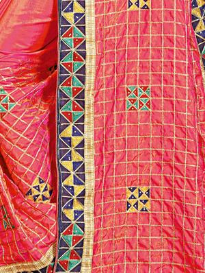 geometrical resham embroidered saree with blouse - 15729726 - Standard Image - 3