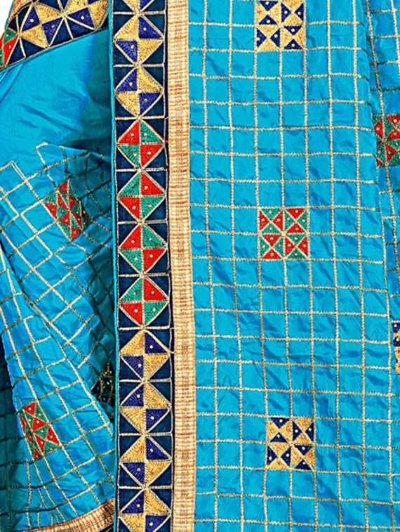 geometrical resham embroidered saree with blouse - 15729731 - Zoom Image - 3