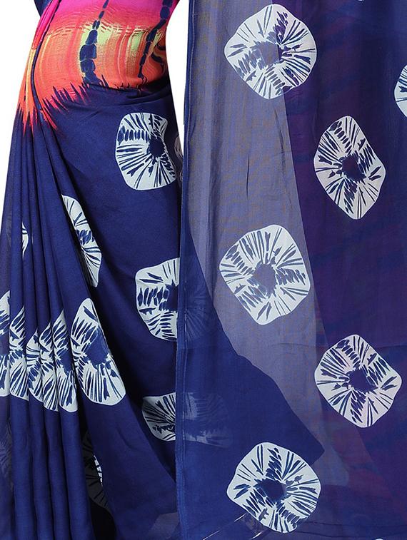 navy blue tie & dye saree with blouse - 15729733 - Zoom Image - 3