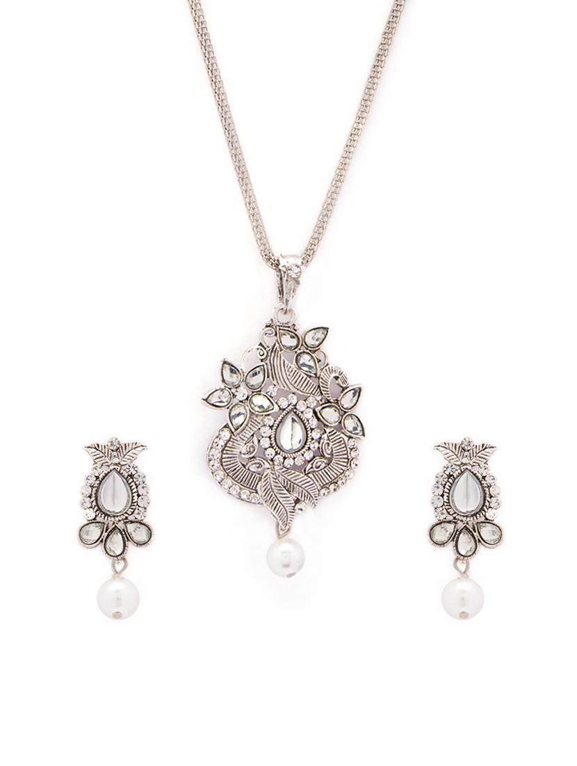 silver metal necklaces and earring - 15731222 - Zoom Image - 3
