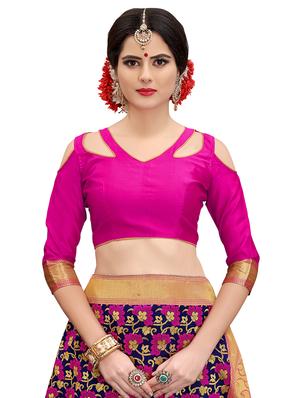 half & half floral banarasi saree with blouse - 15734891 - Standard Image - 3