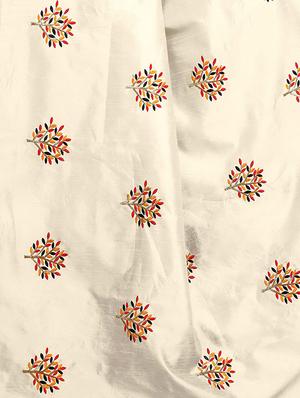 beige embroidered saree with blouse - 15734923 - Standard Image - 3
