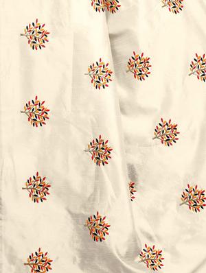 beige embroidered saree with blouse - 15734931 - Standard Image - 3
