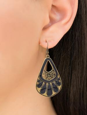 gold metal jhumka earring - 15735192 - Standard Image - 3