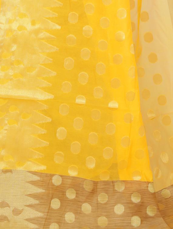 chanderi temple border saree with blouse - 15750999 - Zoom Image - 3