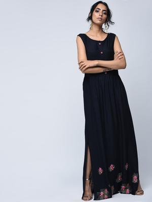 Embroidered slit kurta with jacket - 15760014 - Standard Image - 3
