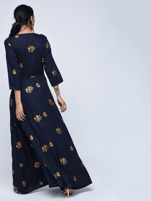 Layered embroidered kurta - 15760027 - Standard Image - 3
