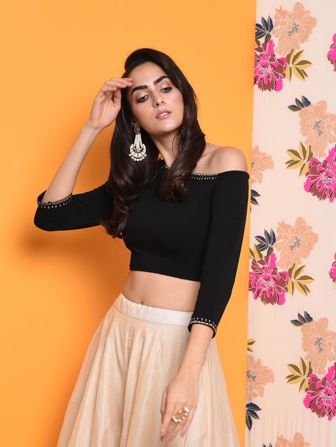 Off-shoulder embroidered crop top - 15768056 - Zoom Image - 3