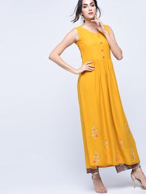 straight embroidered kurta with jacket - 15781300 - Standard Image - 3