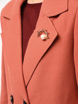 lapel neck brooch detail overcoat - 15801926 - Standard Image - 6