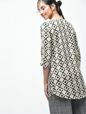 beige crepe straight kurti - 15832787 - Standard Image - 3