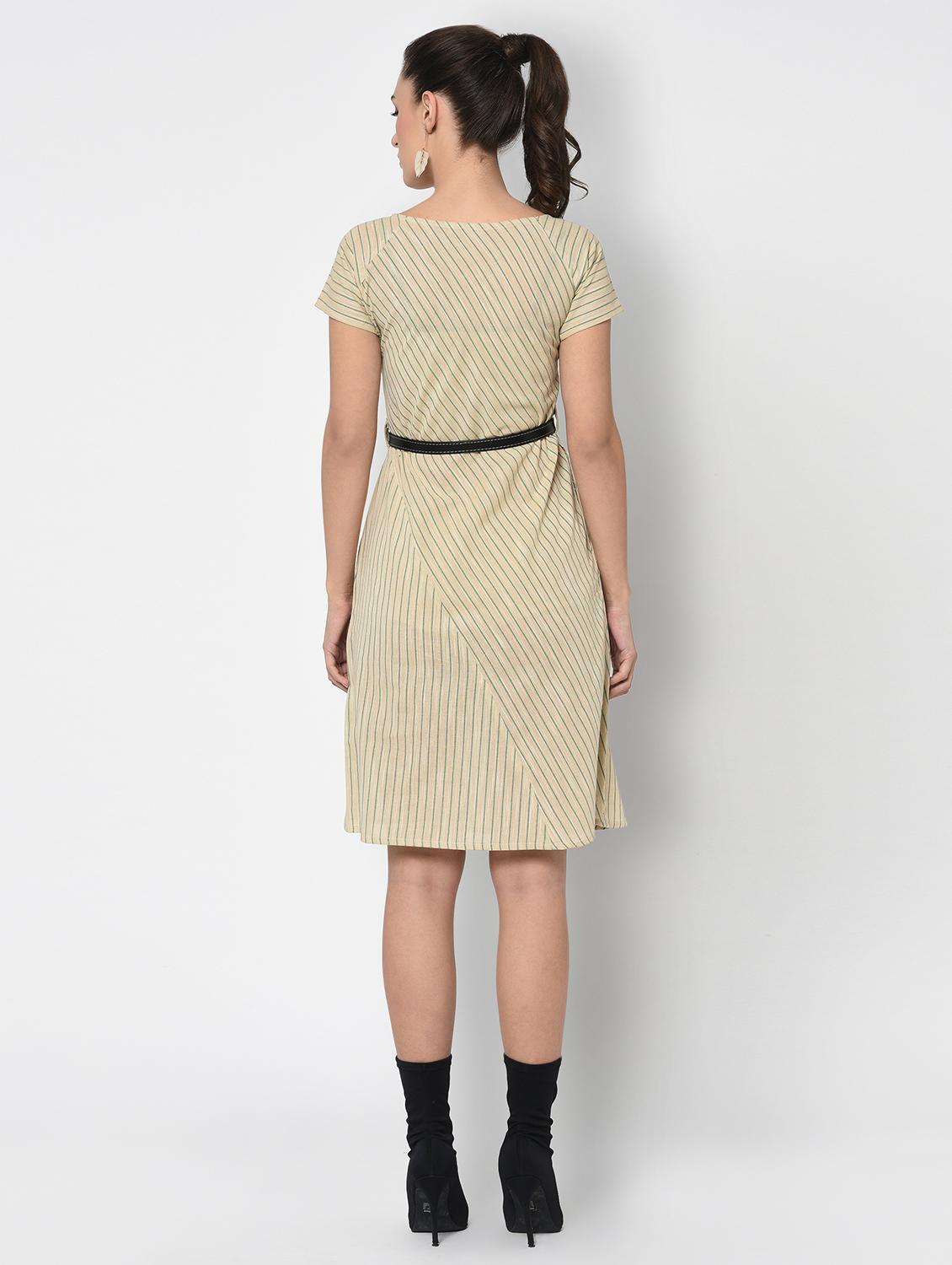 round neck striped belted dress - 15846936 - Zoom Image - 3