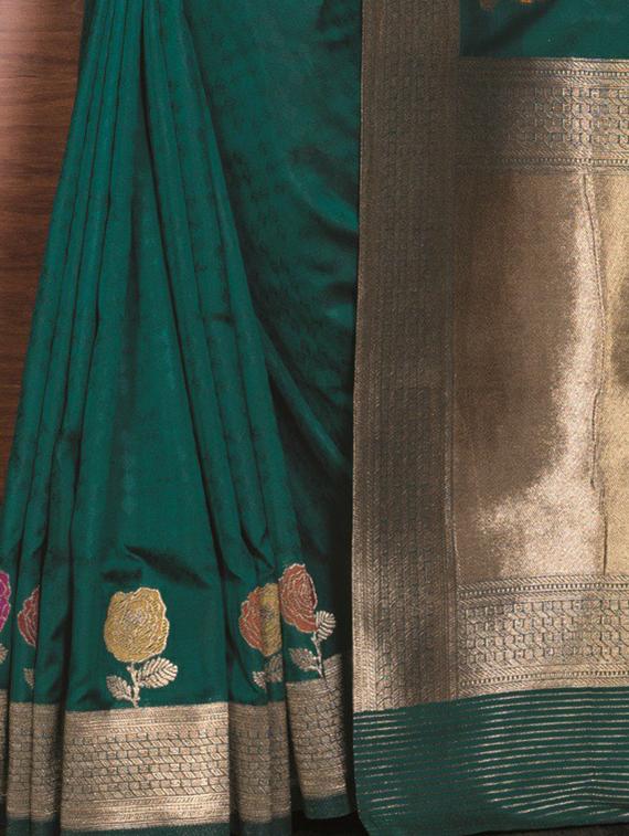 jacquard woven saree with blouse - 15867246 - Zoom Image - 3