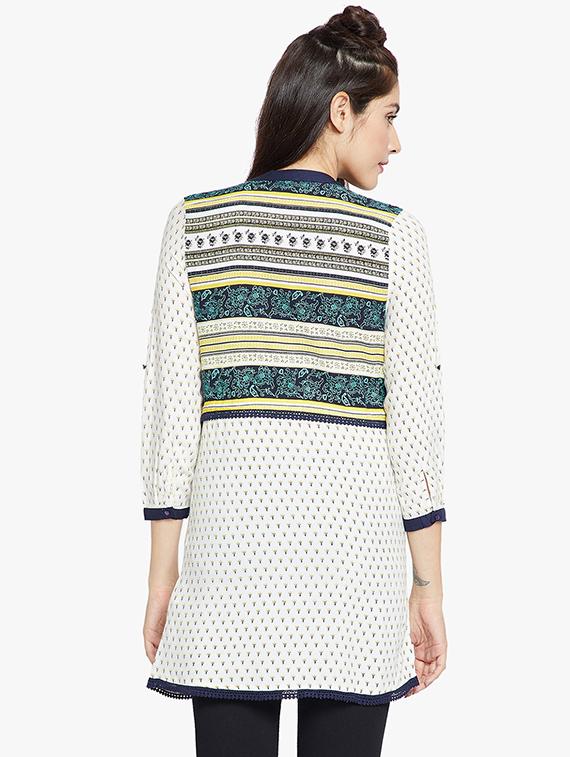 button detail lace trim tunic - 15868889 - Zoom Image - 3