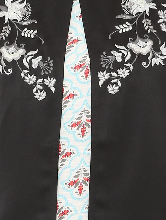 Contrast Embroidered shrug - 15873904 - Zoom Image - 3