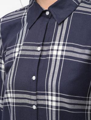 checkered curved hem shirt dress - 15894128 - Standard Image - 6