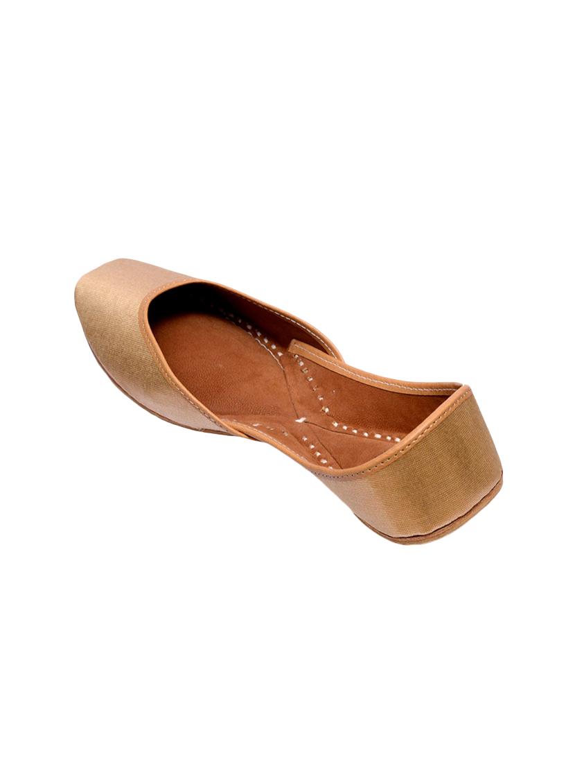 gold slip on jutis - 15897324 - Zoom Image - 3