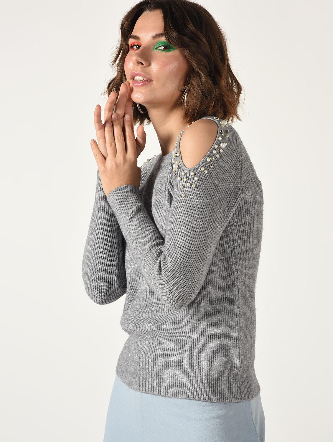 cold shoulder pearl embellished pullover - 15900919 - Zoom Image - 3