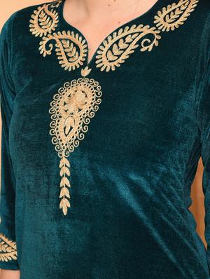 Embroidered velvet straight kurta - 15906529 - Standard Image - 6