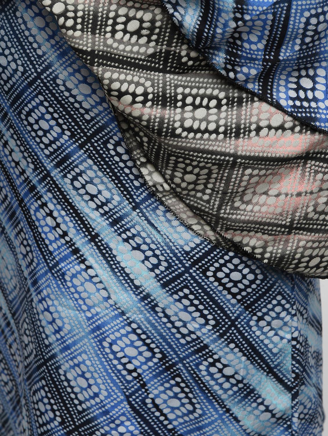 layered bell sleeved shift dress - 15911171 - Zoom Image - 6