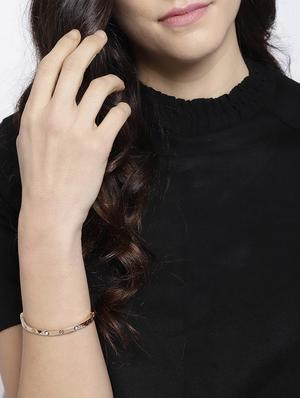 gold metal bangle bracelet - 15932824 - Standard Image - 3