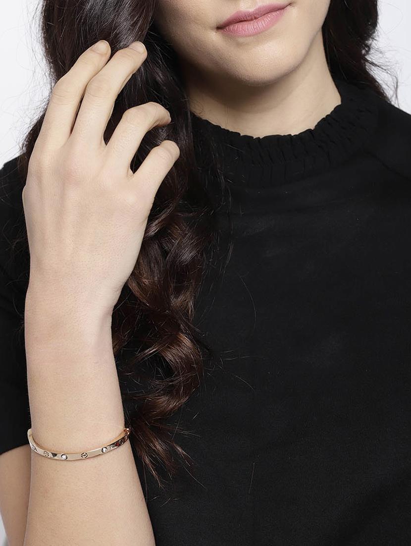 gold metal bangle bracelet - 15932824 - Zoom Image - 3