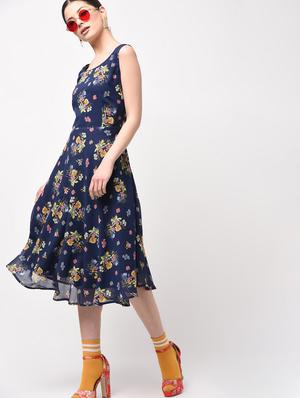 sleeveless floral flared dress - 15946334 - Standard Image - 3