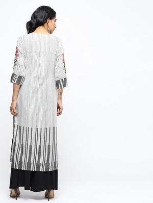 embroidered straight kurta - 15950706 - Standard Image - 3