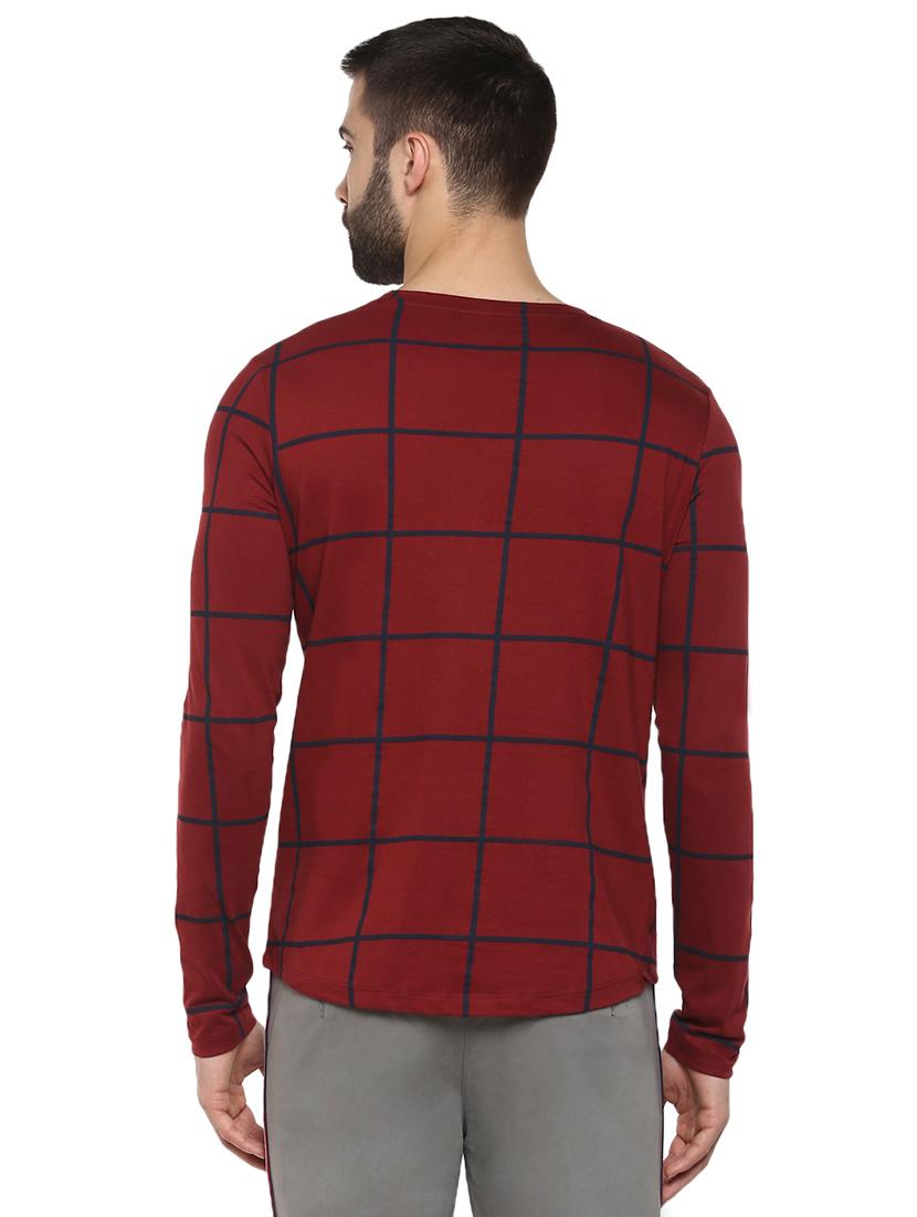 maroon checkered t-shirt - 15977279 - Zoom Image - 3