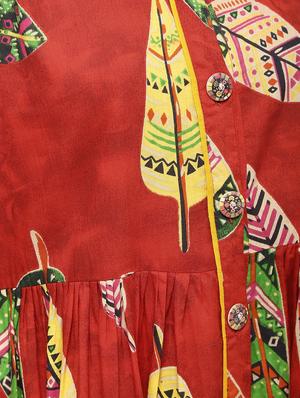 red conversational regular shrug - 15999306 - Standard Image - 6