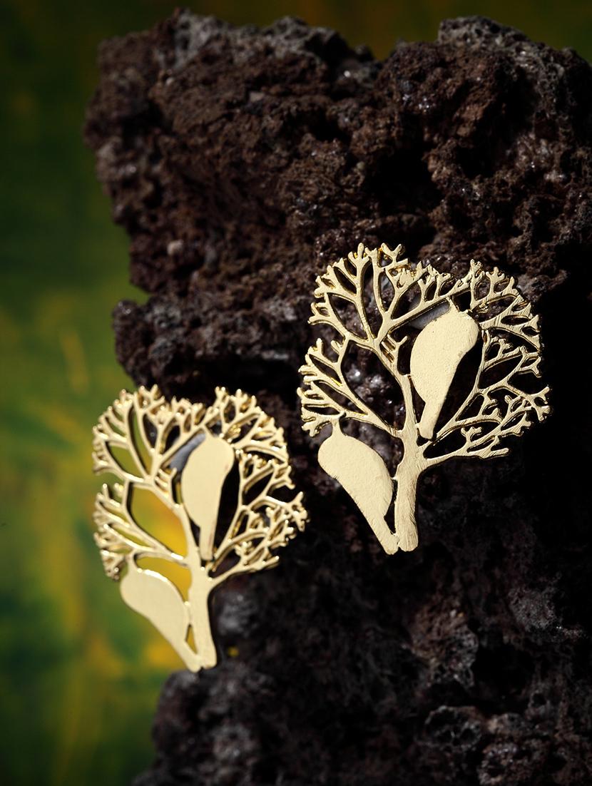 gold metal drop earring - 15999856 - Zoom Image - 3